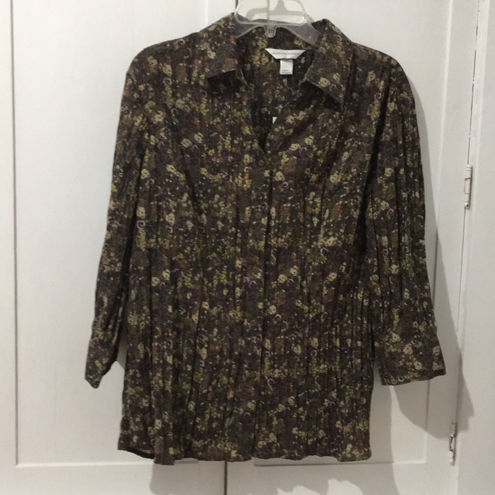 NWT Flower Crinkle Blouse Christopher & Banks New